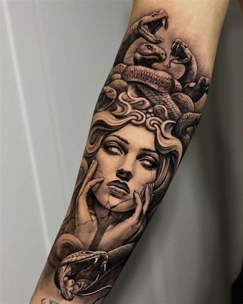 26 Medusa Tattoo Designs That Scream For Female .